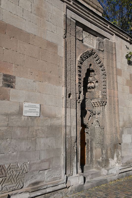 Kayseri Şah Kutluğ Hatun Kmbeti in 2024 8561.jpg