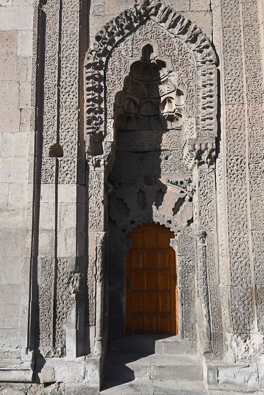 Kayseri Şah Kutluğ Hatun Kmbeti in 2024 8563.jpg