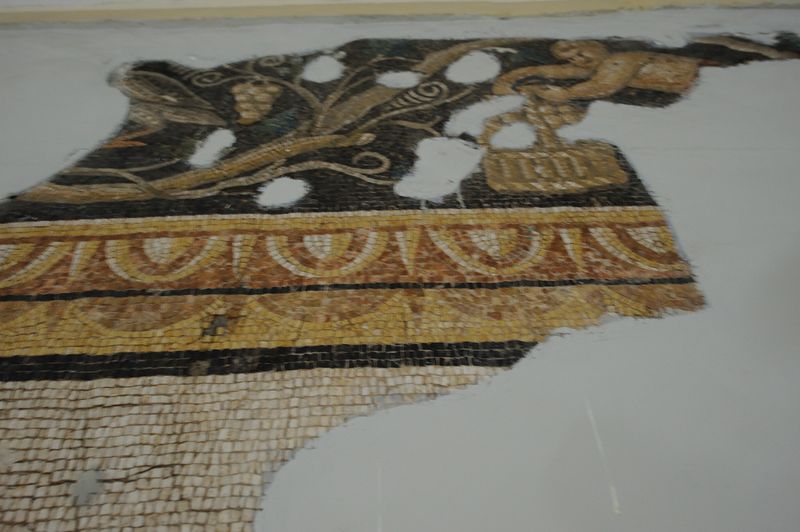 Antakya Archaeological Museum Balcony mosaic in 2008 05 small.jpg