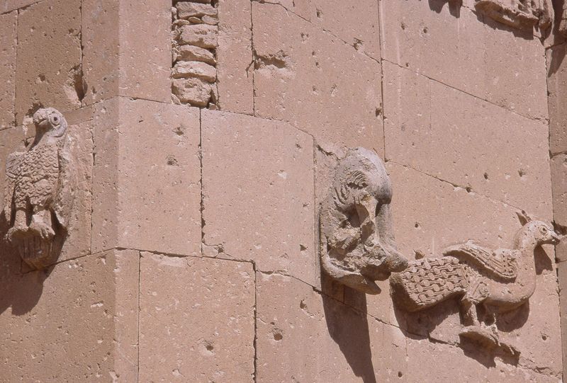 Akdamar Isolated animals relief 055.jpg