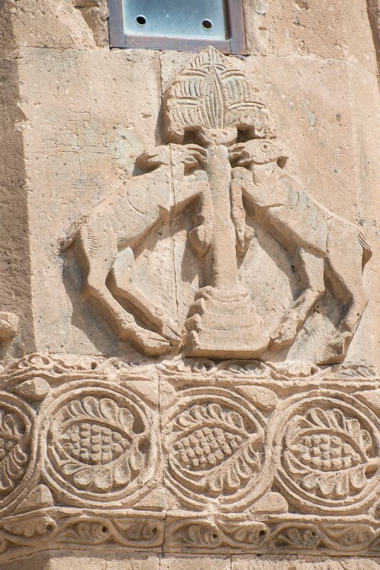 Akdamar Isolated animals relief 4309.jpg