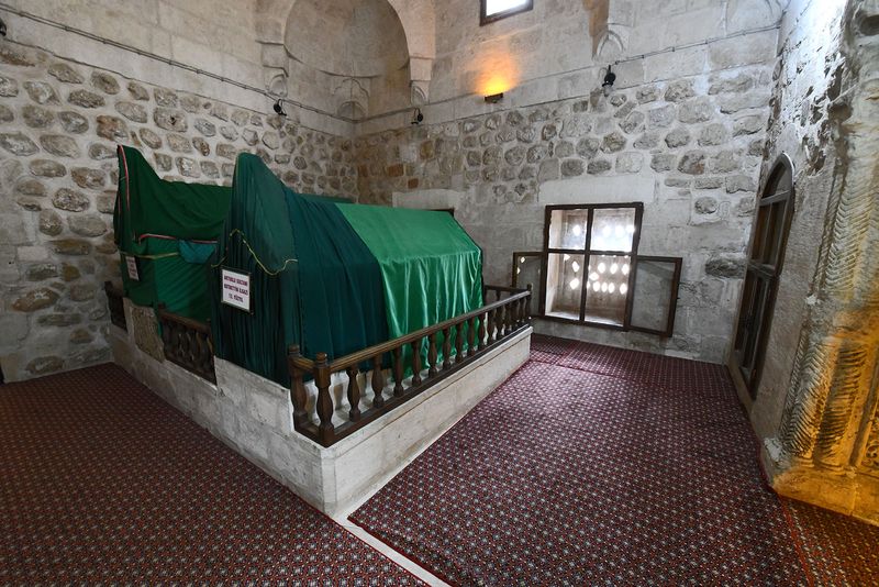 Mardin Sitti Radviye Medresesi Tombs part in 2025 0936.jpg