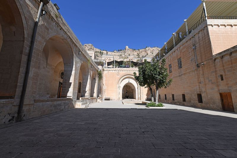 Mardin Şehidiye Mosque Courtyard in 2025 0850.jpg