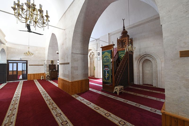 Mardin Şehidiye Mosque Interior in 2025 0858.jpg