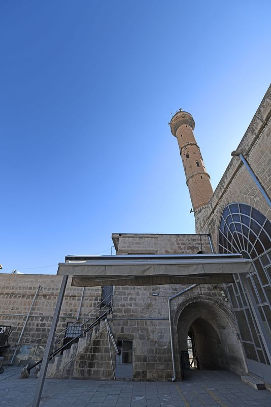 Şanlıurfa Yusuf Pasa Mosque Courtyard in 2025 1242.jpg