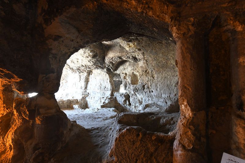 Şanlıurfa Kızılkoyun Unidentified set of rooms in 2025 1198.jpg