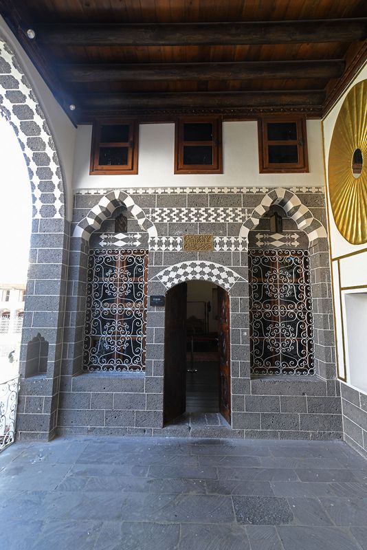 Diyarbakır Cahit Sıtkı Tarancı House Museum South facade Eyvan in 2025 0749.jpg