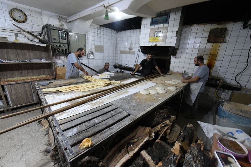 Diyarbakır Bakers at work in 2025 0805.jpg