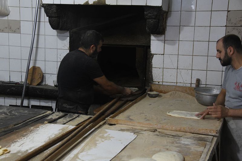 Diyarbakır Bakers at work in 2025 8834.jpg