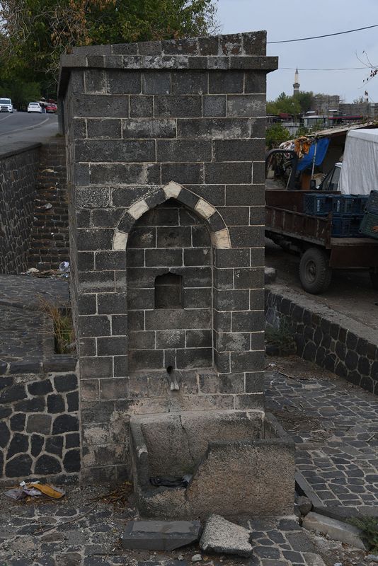 Diyarbakır Fountain at Eski Mardin Yolu in 2025 9149.jpg