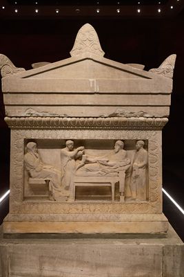 Istanbul Archaeological Museum Satrap Sarcophagus Short side Satrap banqueting with wife 4020.jpg