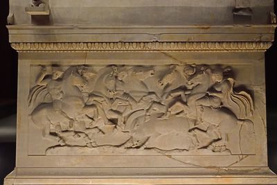 Istanbul Archaeological Museum Lycian sarcophagus Long side with boar hunt 2955.jpg