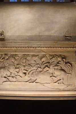Istanbul Archaeological Museum Lycian sarcophagus Long side with boar hunt 4002.jpg