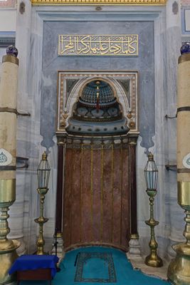 Istanbul Ayazma Mosque mihrab 3355.jpg