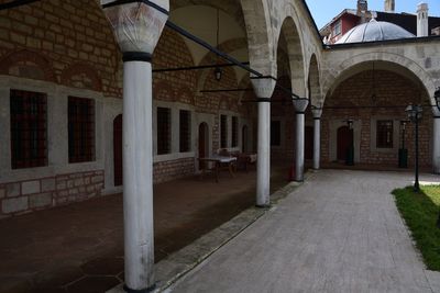 Istanbul Eminzade Hacı Ahmet Paşa complex courtyard 3418.jpg