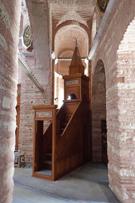 Istanbul Fenari Isa Mosque interior south church mimber 4530.jpg