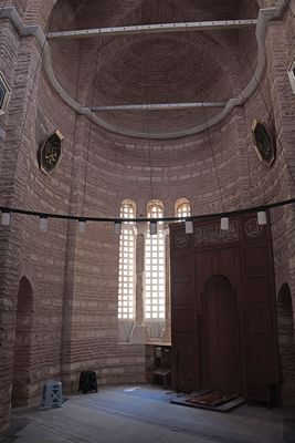 Istanbul Fenari Isa Mosque interior south church mihrab 4494.jpg