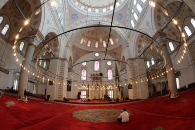 Istanbul Beyazit II mosque interior 0628.jpg