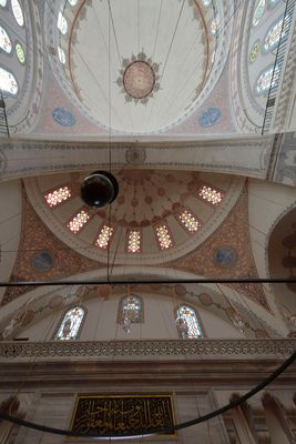 Istanbul Beyazit II mosque interior 0622.jpg
