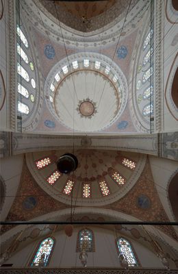 Istanbul Beyazit II mosque interior 0621.jpg