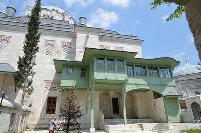 Istanbul Beyazit II mosque wooden outbuilding 0602.jpg