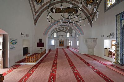 Istanbul Karadavud Pasha Mosque 0503.jpg