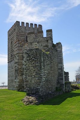 Istanbul Marble Tower 3148.jpg