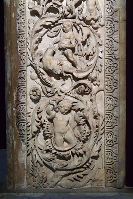 Istanbul Archaeology Museum Decorated pier 2nd century AD  Aphrodisias 3656.jpg