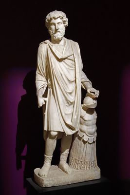 Istanbul Archaeology Museum Statue of Marcus Aurelius 2nd C CE Antalya 4318.jpg