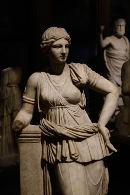 Istanbul Archaeology Museum Statue of Artemis Roman Period copy of 4th C BCE original Mytilene (Greece) 4347.jpg
