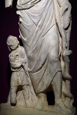 Istanbul Archaeology Museum Statue of Asclepius and Telesphorus 2nd C CE Miletus 4333.jpg