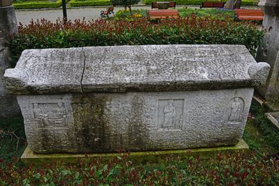 Istanbul Archaeology Museum Rufus and family sarcophagus Roman Period 2893.jpg