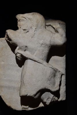 Istanbul Archaeology Museum Relief of Herakles, Marble, Late 6th C BCE Cyzikus 3559.jpg