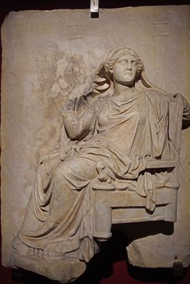 Istanbul Archaeology Museum Demeter late classical, 4th C BCE Kos esme village, Biga 4268.jpg