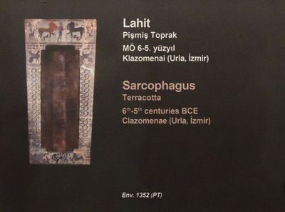 Istanbul Archaeology Museum Clazomenea sarcophagus inv. 1352 6th-5th C BCE 3013.jpg