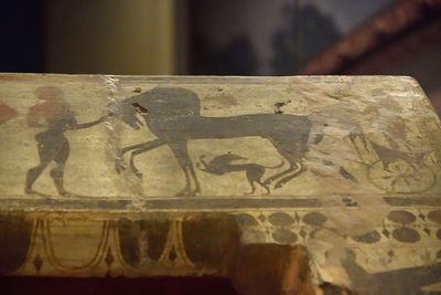 Istanbul Archaeology Museum Clazomenea sarcophagus inv. 1352 6th-5th C BCE 3012.jpg