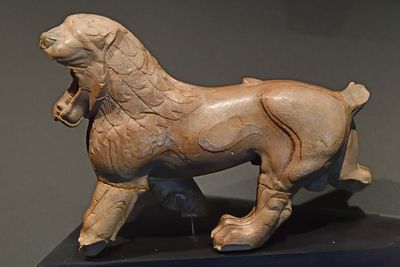 Istanbul Archaeology Museum Lion statuette Ivory 7th-6th C BCE Ephesus 4082.jpg