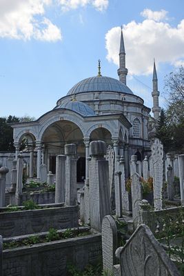 Istanbul Eyp Mihrişah Sultan complex Mausoleum seen from graveyard 3903.jpg
