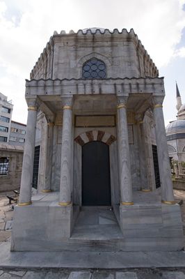 Istanbul Şehzade complex Tomb of Rstem Paşa in 2015 1391.jpg