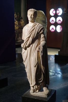 Istanbul Archaeology Museum Kouros Early 1st C BCE Magnesia ads Meandrum 3650.jpg