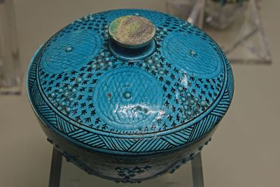 Istanbul inili Kşk Kthaya ware Bowl with lid 2nd half of 18th century 3723.jpg