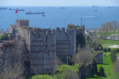 Istanbul Yedikule view from walls to south 3137.jpg