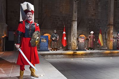 Ekmekçizade caravanserai museums Soldier at entrance in 2024 6212.jpg