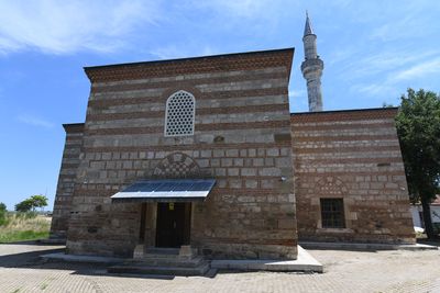 Yıldırım Beyazıt Mosque Exterior W side in 2024 0157.jpg