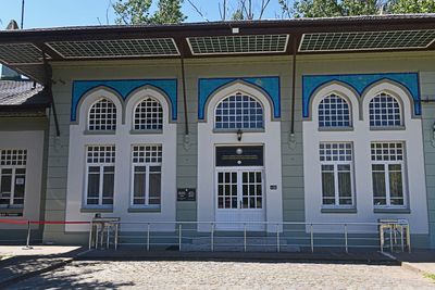 Karaağa railway station Auxiliary building in 2024 5764.jpg