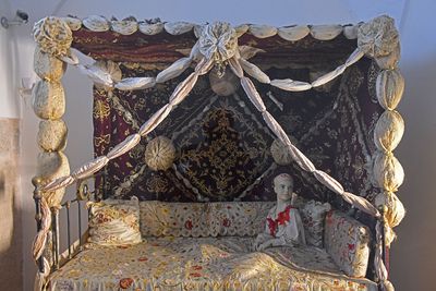 Türk ve İslam Eserleri Müzesi Circumcision room in 2024 6060.jpg