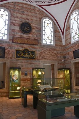 Türk ve İslam Eserleri Müzesi Dershane (classroom) in 2024 6062.jpg