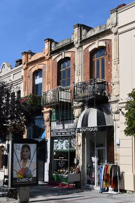Building in Saraçlar Caddesi in Edirne in 2024 6263.jpg