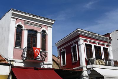 Building in Saraçlar Caddesi in Edirne in 2024 6270.jpg