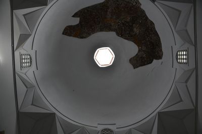 Edirne Muradiye mosque Interior entrance side in 2024 5946.jpg